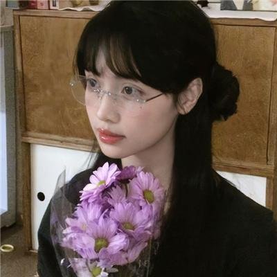 我们在黑夜中相拥